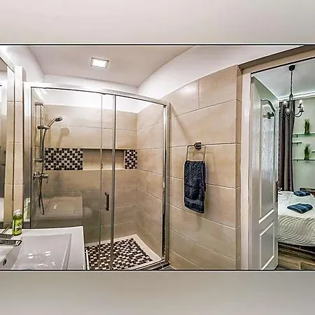 Platanus Hotel *