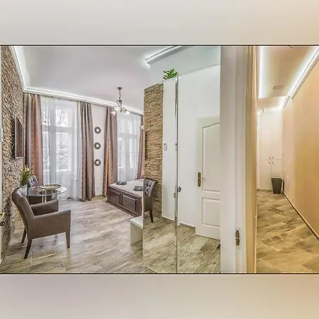 Hotel Platanus